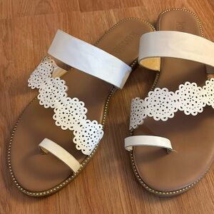 flats by Kensie